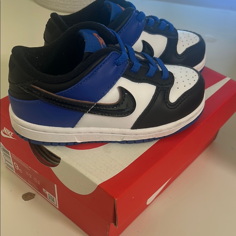 Nike Kids Blue and Black Sneakers